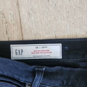 Never worn, The Gap jeans